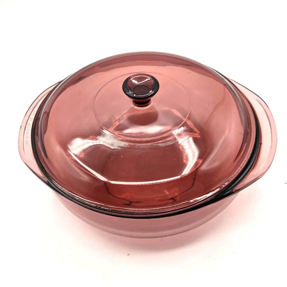 Pyrex this cranberry